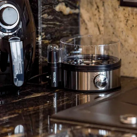 Porto Santa Rewales アパート レバル