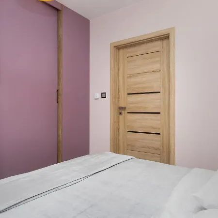 Apartment Porto Santa Rewales