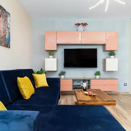 Apartment Porto Santa Rewales *