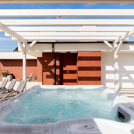 Porto Santa Rewales *